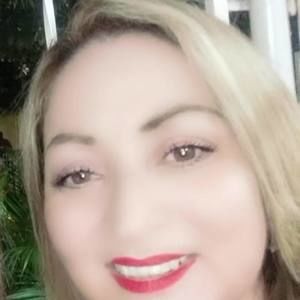 Meet your Posher, Luz amparo